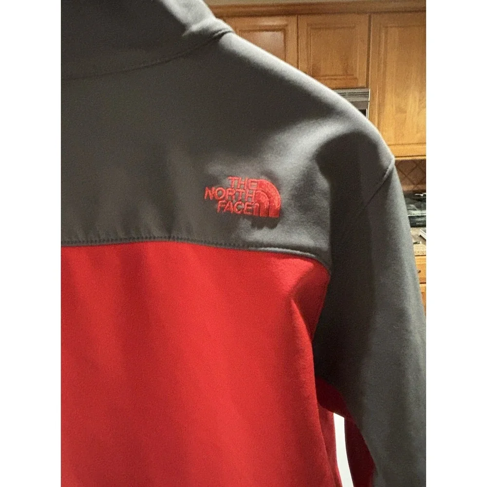 North Face Mens Apex Bionic Jacket Med Red Gray Soft shell Rain Jacket